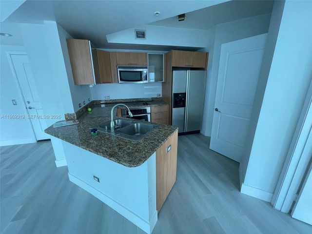 480 NE 30th St 1403, Miami, FL 33137