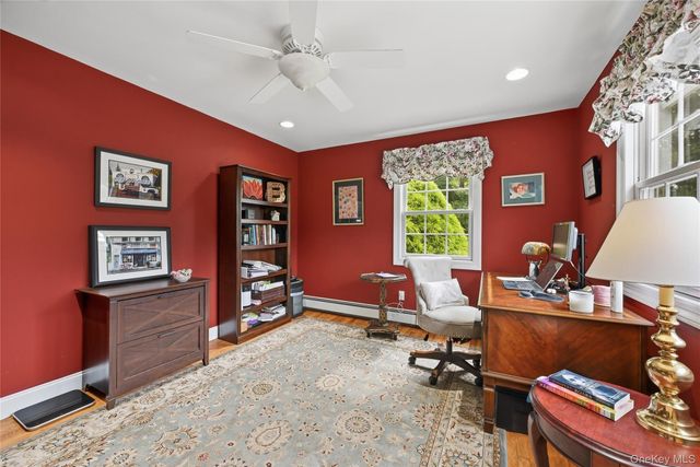 10 Albion Oval, Mahopac, NY 10541