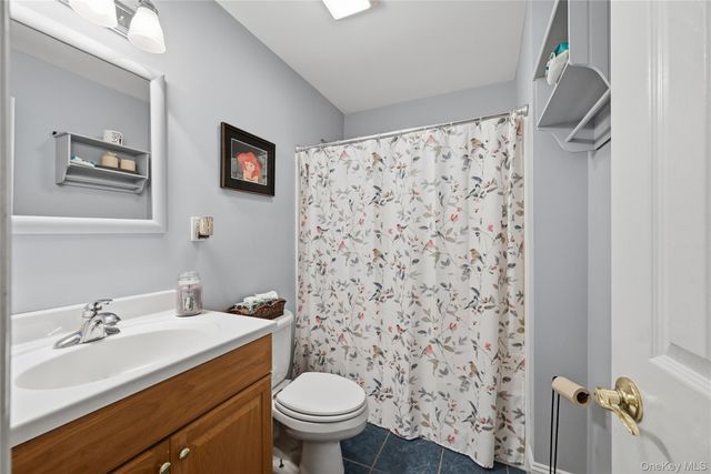 10 Albion Oval, Mahopac, NY 10541
