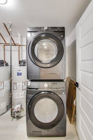 1437 W Oakdale Avenue G, Chicago, IL 60657