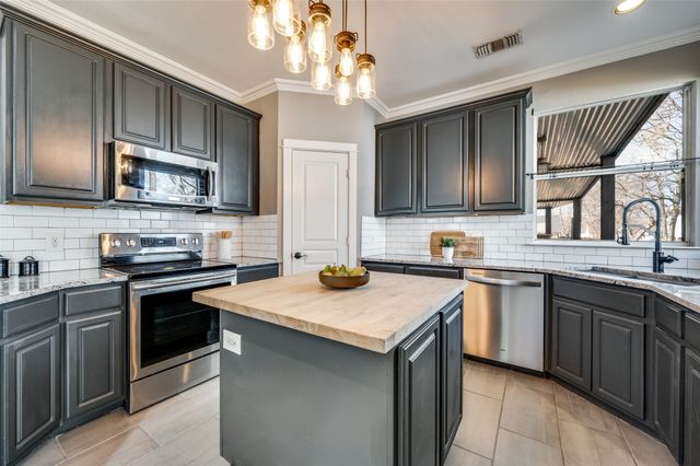 486 S Preston Avenue, Van Alstyne, TX 75495