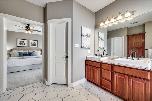 486 S Preston Avenue, Van Alstyne, TX 75495