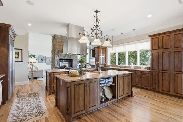84 Fox Claw Knoll, Big Canoe, GA 30143