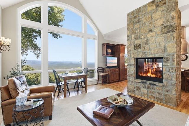 84 Fox Claw Knoll, Big Canoe, GA 30143