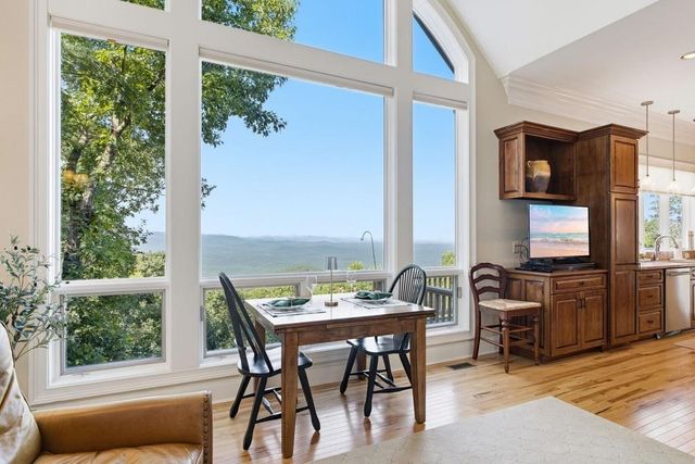 84 Fox Claw Knoll, Big Canoe, GA 30143