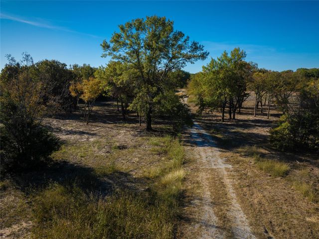 2270 County Road 2360, Decatur, TX 76234