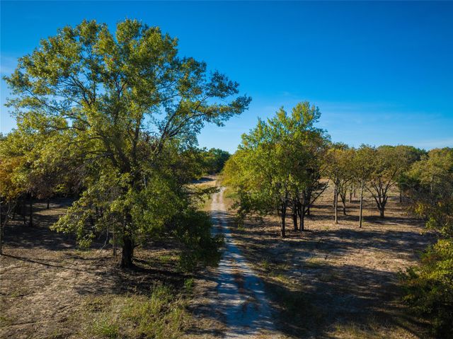 2270 County Road 2360, Decatur, TX 76234