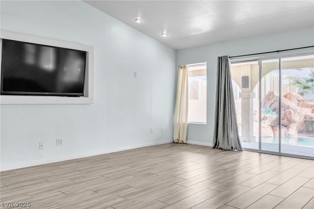 3245 West Landberg Avenue, Las Vegas, NV 89141