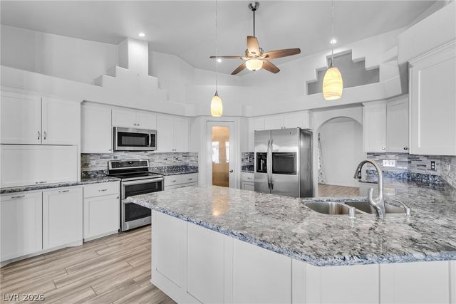 3245 West Landberg Avenue, Las Vegas, NV 89141