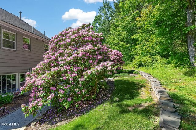 1334 Ruffner Road, Niskayuna, NY 12309