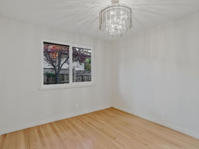 813 Columbia Dr, Sacramento, CA 95864
