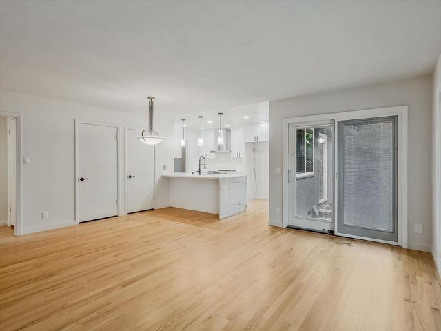 813 Columbia Dr, Sacramento, CA 95864