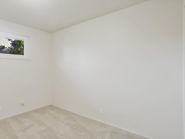 813 Columbia Dr, Sacramento, CA 95864
