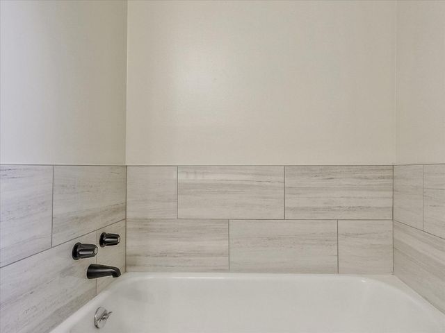 813 Columbia Dr, Sacramento, CA 95864