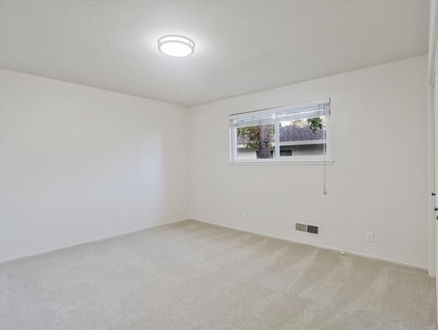 813 Columbia Dr, Sacramento, CA 95864