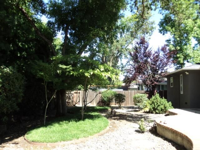 813 Columbia Dr, Sacramento, CA 95864