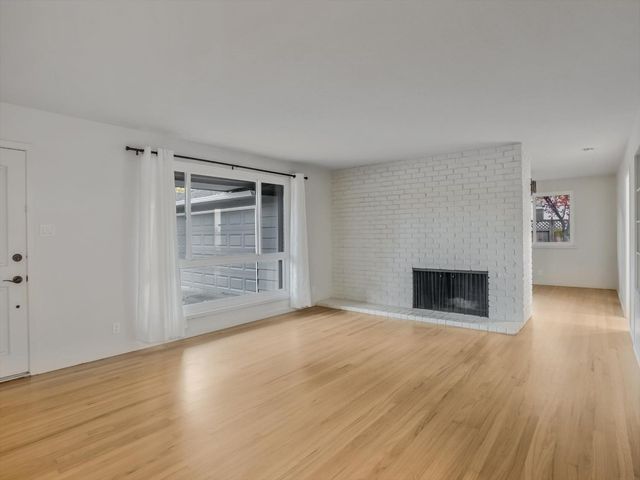 813 Columbia Dr, Sacramento, CA 95864