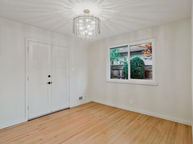 813 Columbia Dr, Sacramento, CA 95864