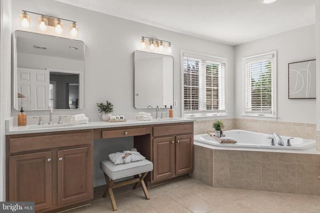 42595 GOOD HOPE LN, Brambleton, VA 20148