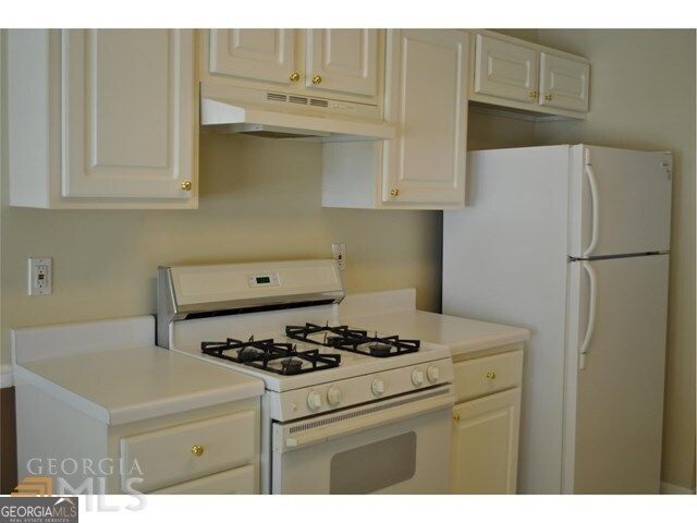 515 Edgewater Way, Mcdonough, GA 30253