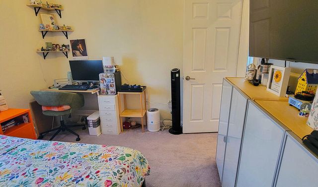 10902 W 33rd Way, Hialeah, FL 33018