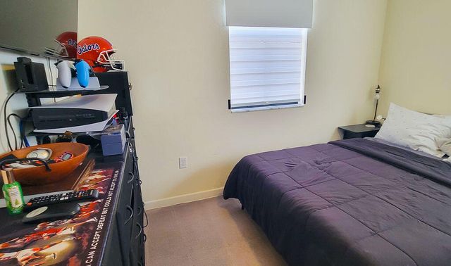 10902 W 33rd Way, Hialeah, FL 33018