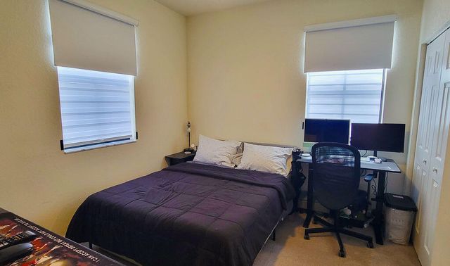 10902 W 33rd Way, Hialeah, FL 33018