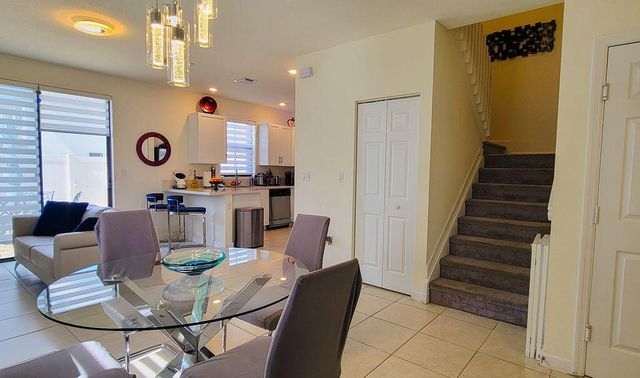 10902 W 33rd Way, Hialeah, FL 33018