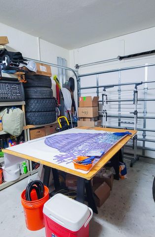 10902 W 33rd Way, Hialeah, FL 33018