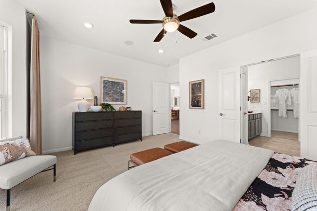 6512 Velvet Leaf LN, Buda, TX 78610