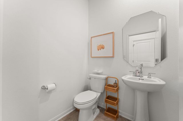 6512 Velvet Leaf LN, Buda, TX 78610