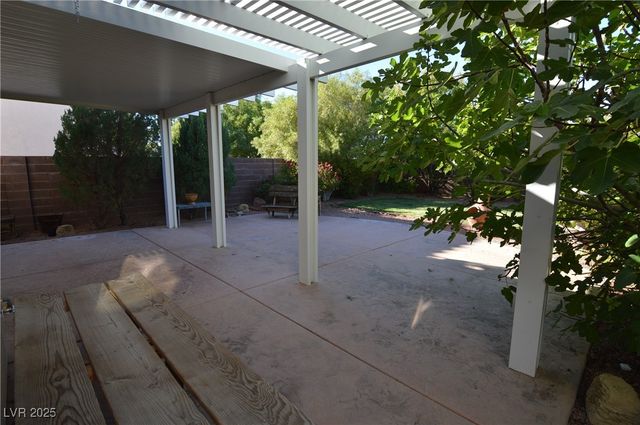 2290 Bull Lake Drive, Henderson, NV 89052