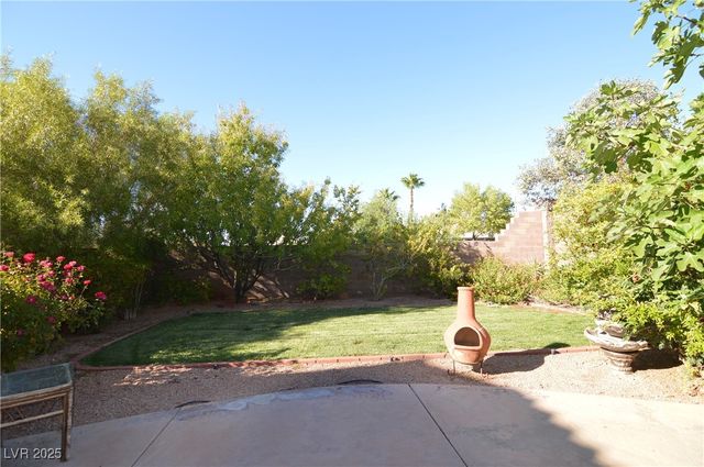 2290 Bull Lake Drive, Henderson, NV 89052