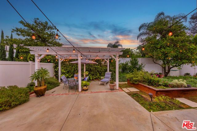 5744 Wilkinson Avenue, Valley Village, CA 91607