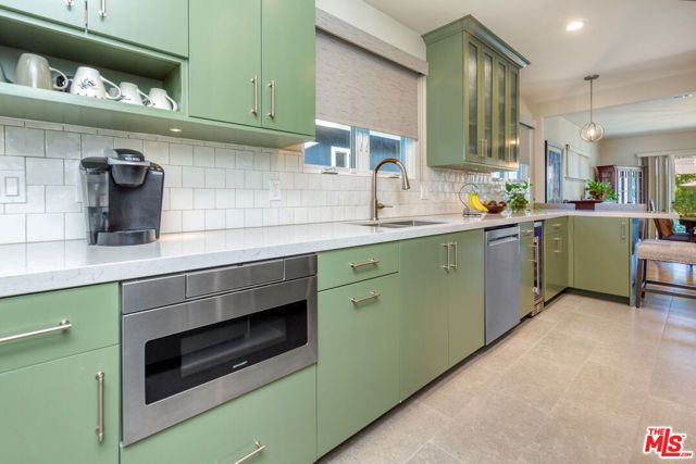 5744 Wilkinson Avenue, Valley Village, CA 91607