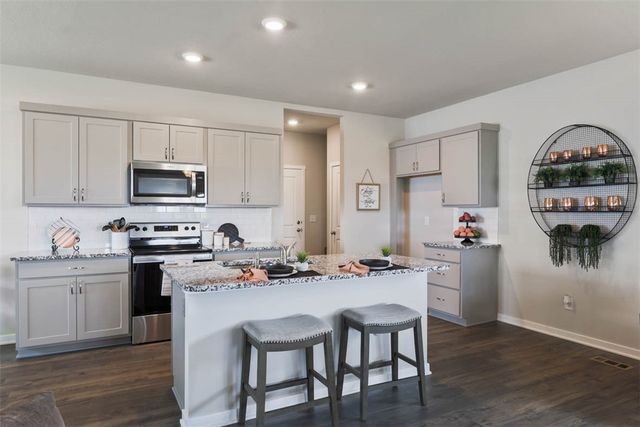 2905 NW 30th Lane, Ankeny, IA 50023