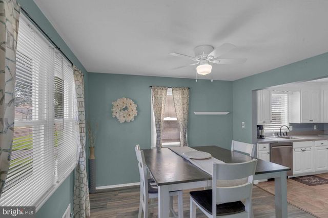 15 BOLTON RD, Hamilton, NJ 08610