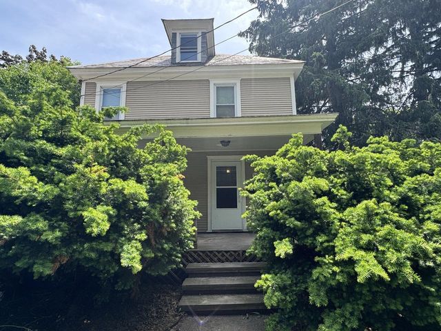 54 Union Street, Winooski, VT 05404