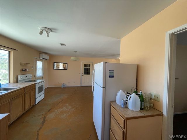 26416 N Apple Drive, Meadview, AZ 86444