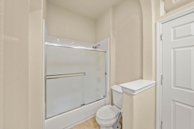 6384 Park Village St, Sacramento, CA 95822