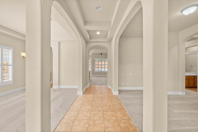 6384 Park Village St, Sacramento, CA 95822