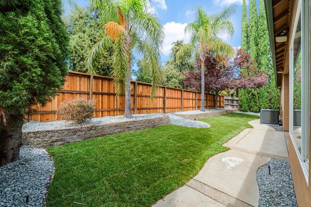6384 Park Village St, Sacramento, CA 95822