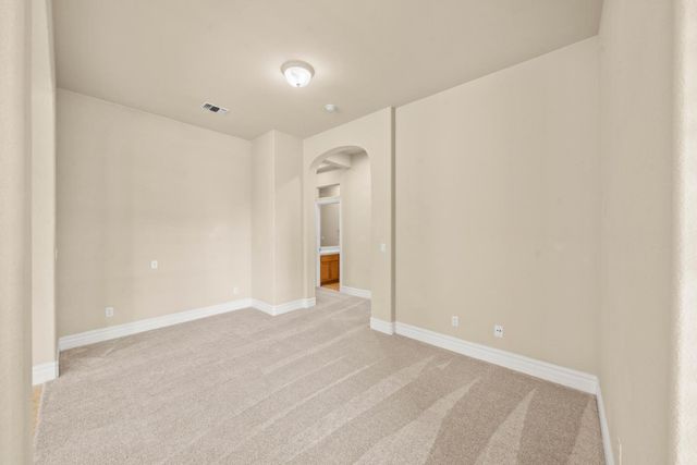 6384 Park Village St, Sacramento, CA 95822
