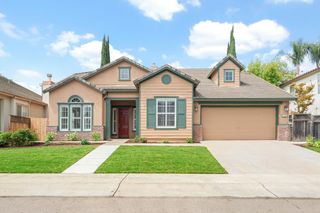 6384 Park Village St, Sacramento, CA 95822