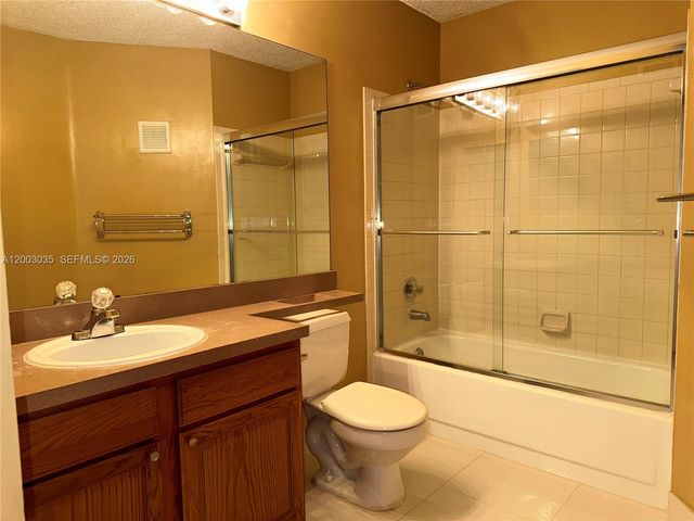 731 Lyons Road 16203, Coconut Creek, FL 33063