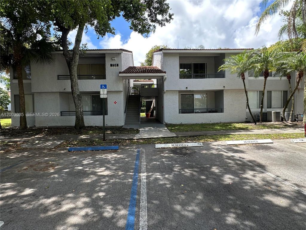 731 Lyons Road 16203, Coconut Creek, FL 33063