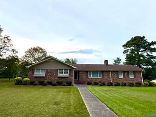 605 Coby Circle, Albertville, AL 35950