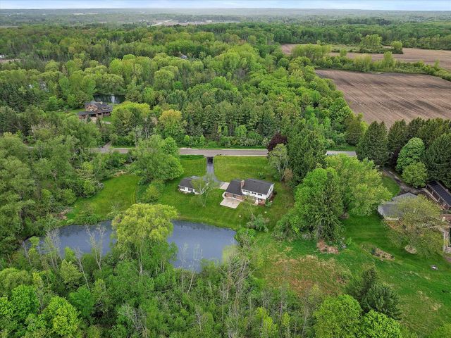 10309 Sherman ROAD, Cedarburg, WI 53012