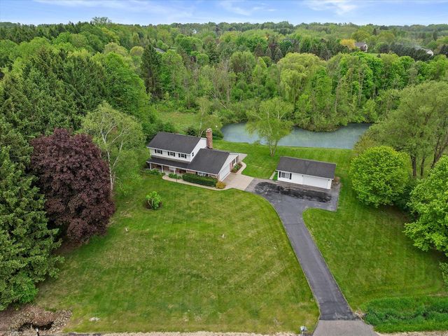 10309 Sherman ROAD, Cedarburg, WI 53012