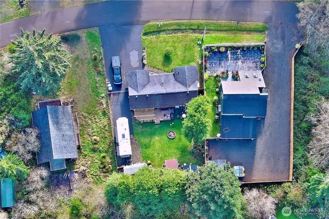 209 S Oar Loop SW, Ocean Shores, WA 98569